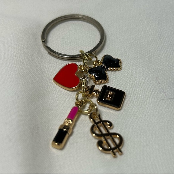 Accessories - Silver keychain with charms